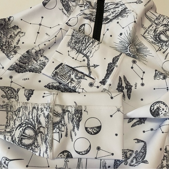 NWT Greyson Dreamers Toile Nova mock neck athletic shirt with zipper - Picture 2 of 12